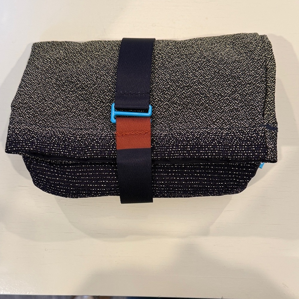 KLM x envisions first class amenity kit